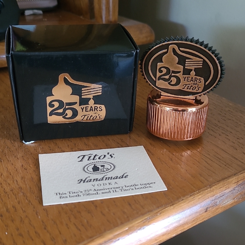 Tito's 25th Anniversary Bottle Topper